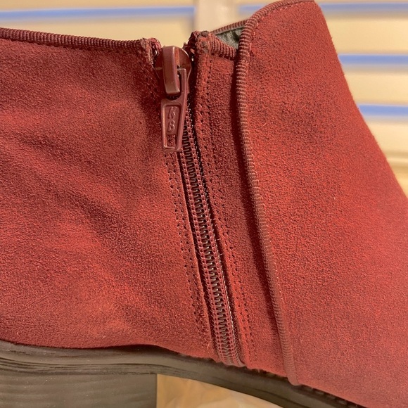 Di Fontana red suede Western style ankle boots NWOT size 38 - Picture 7 of 9